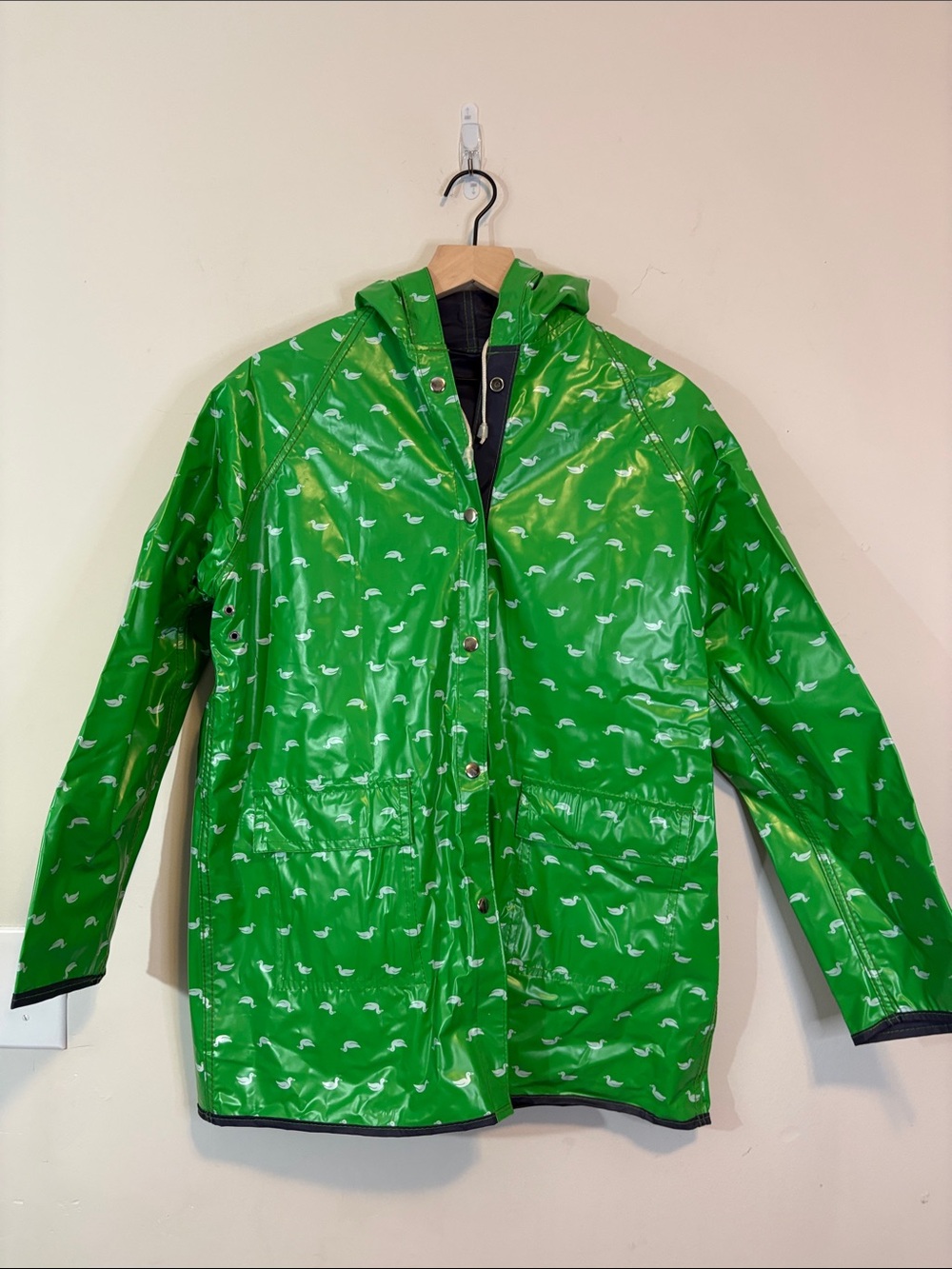 VTG Reversible Green Rubber Duck Print Waterproof Water Repellant Rain Jacket